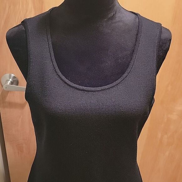 St. John Black wool blend sheath dress sz 8 - Picture 5 of 10